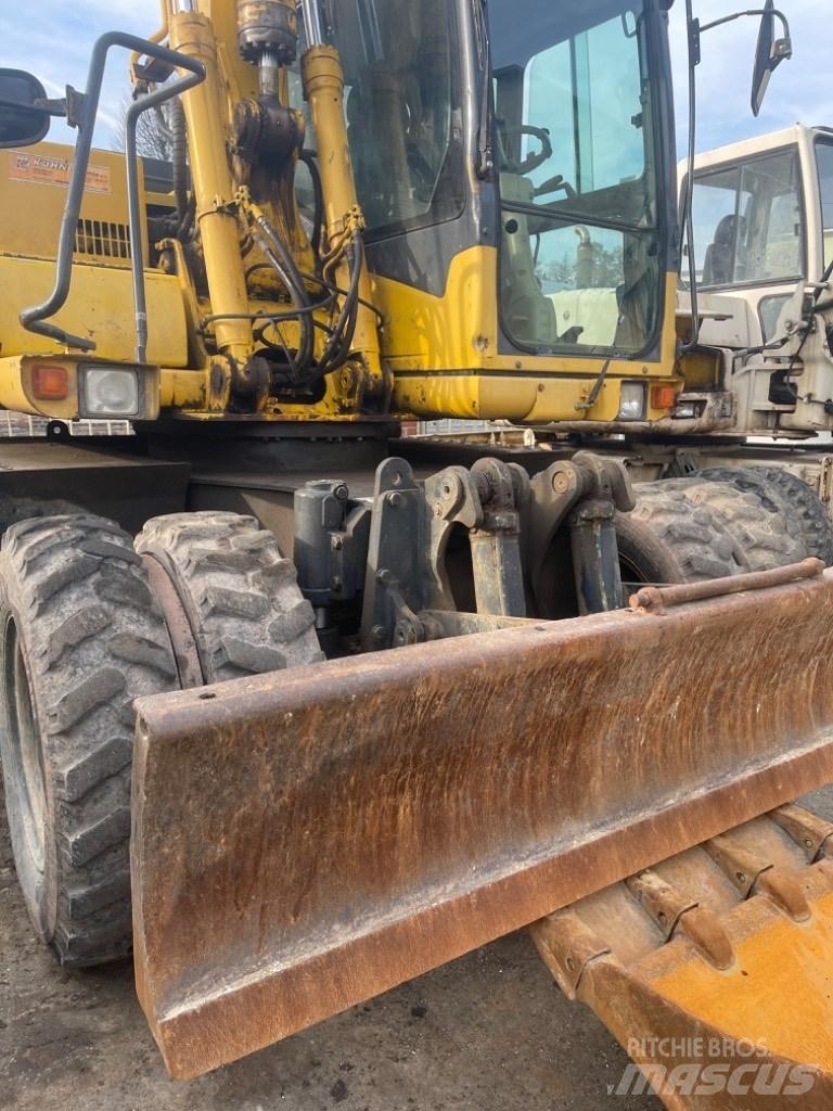 Komatsu PW 130-7K Колёсные экскаваторы