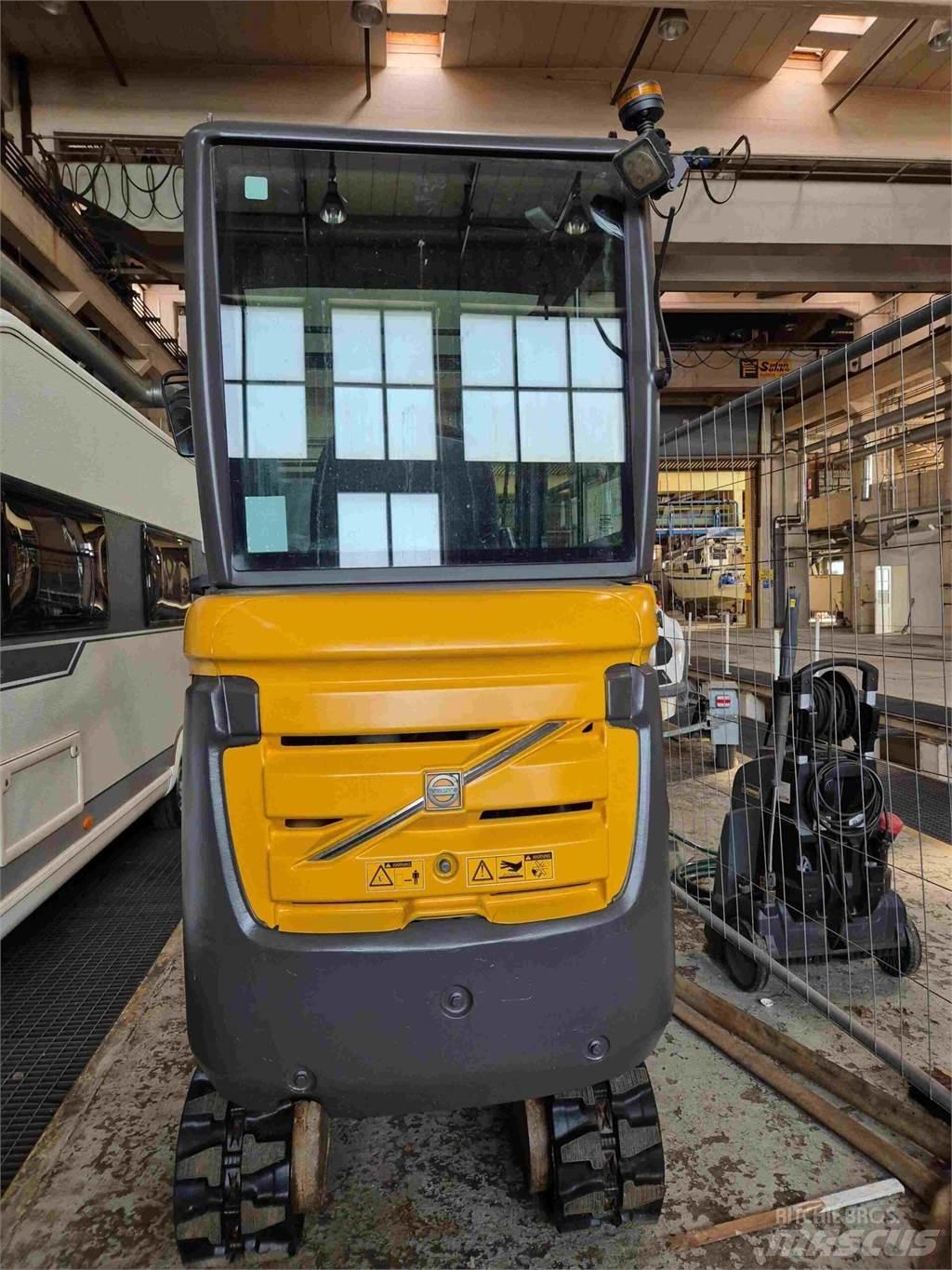 Volvo EC18C Мини-экскаваторы