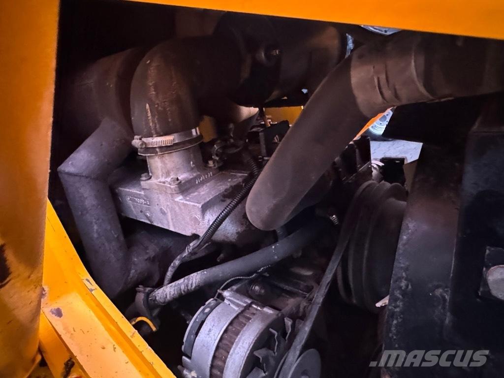 JCB 2 CX Airmaster Фронтальные погрузчики