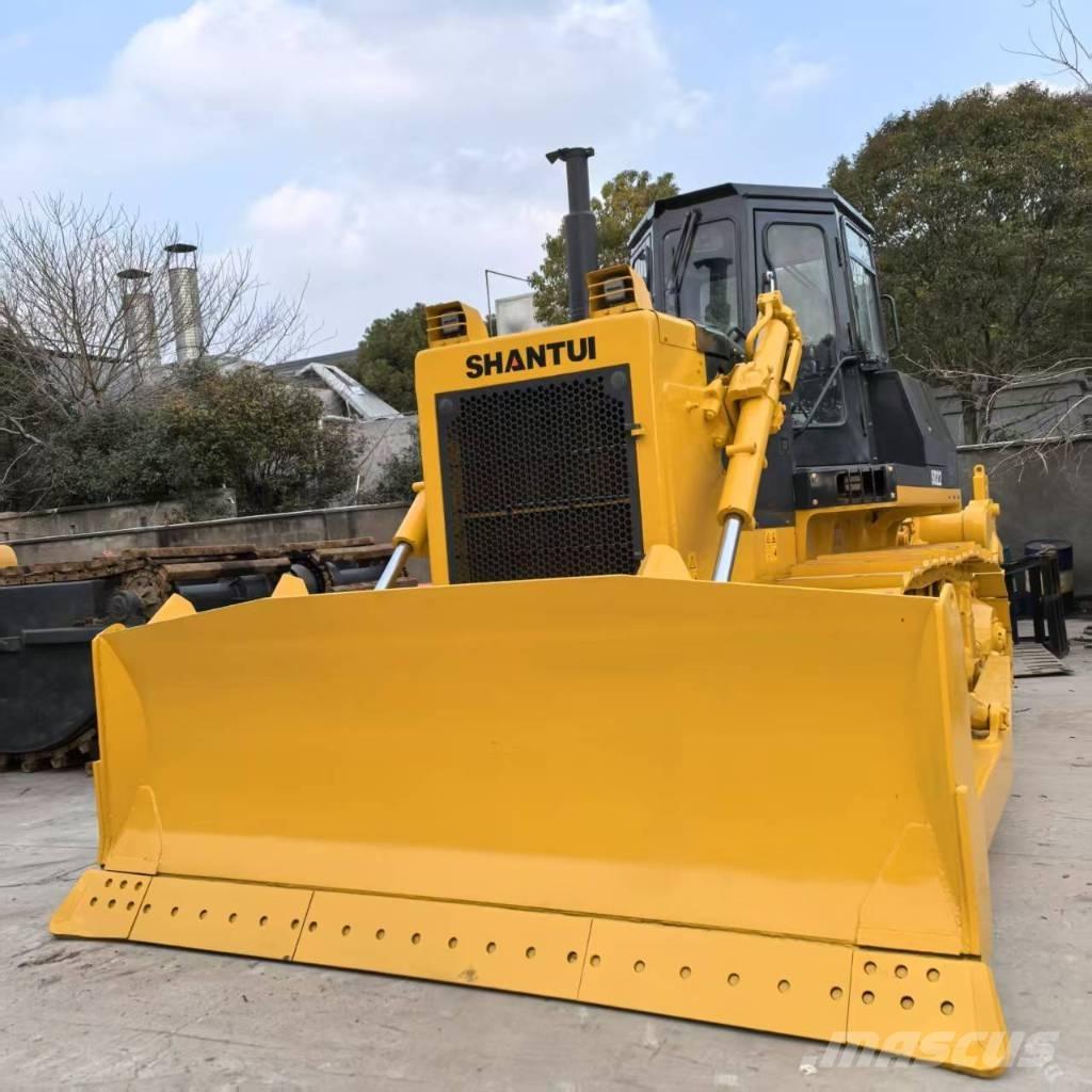 Shantui SD22 Гусеничные бульдозеры