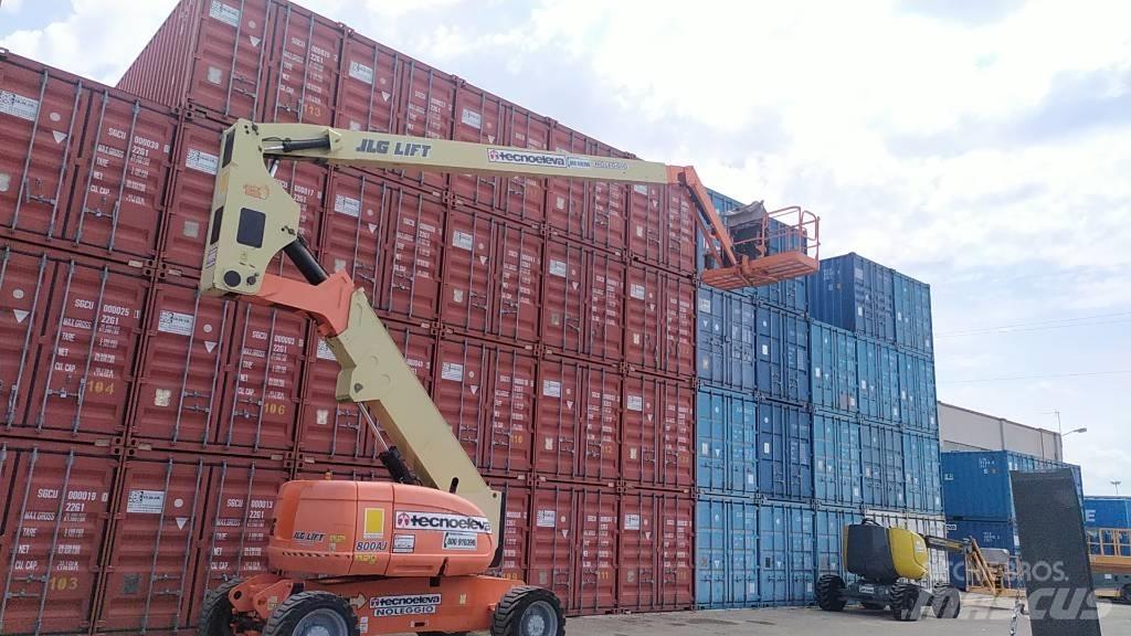 JLG 800 AJ Коленчатые подъемники