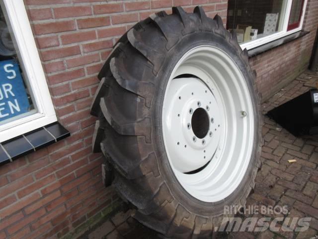 Michelin 13.6/38 Шины и колёса