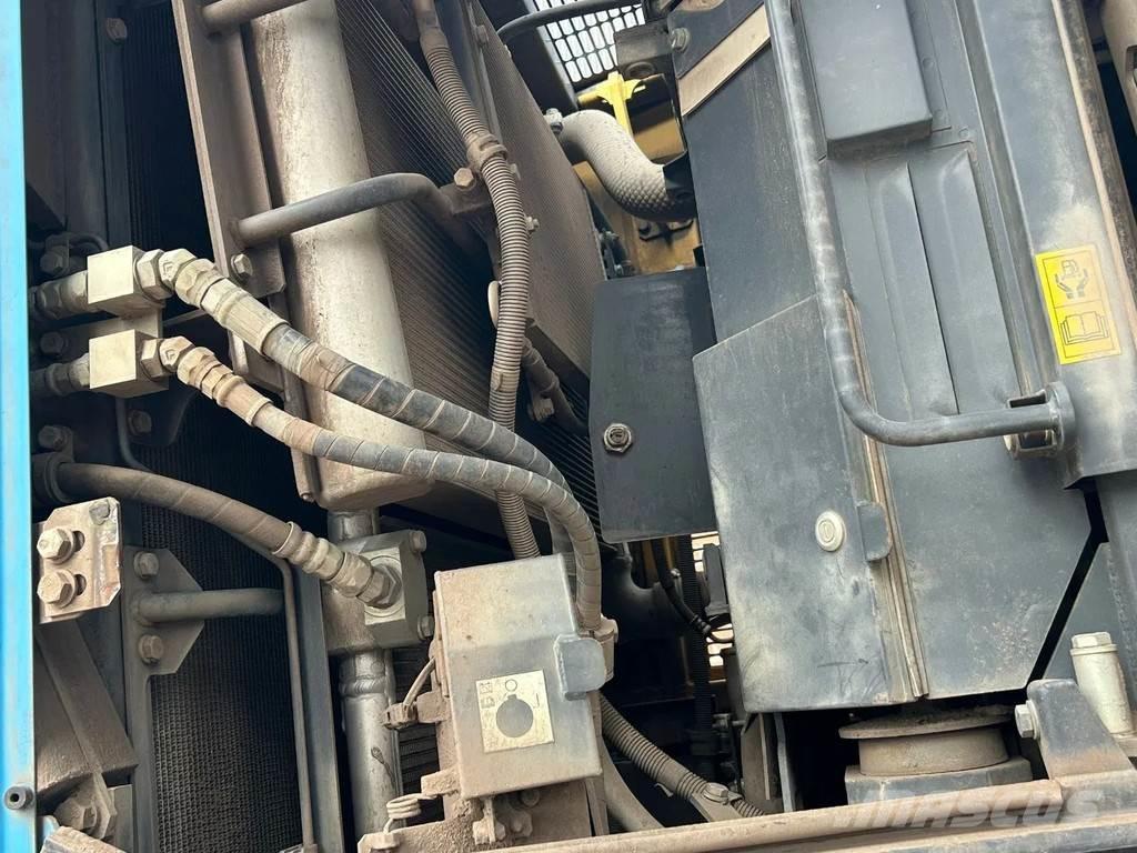 Komatsu WA470-7 Фронтальные погрузчики