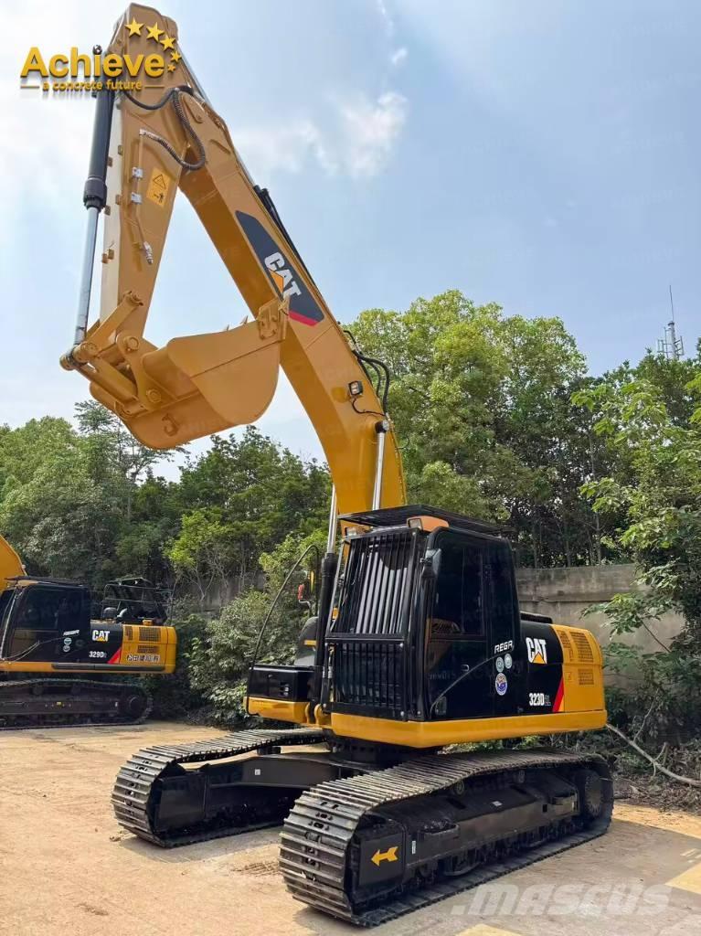 CAT 323D2L Гусеничные экскаваторы