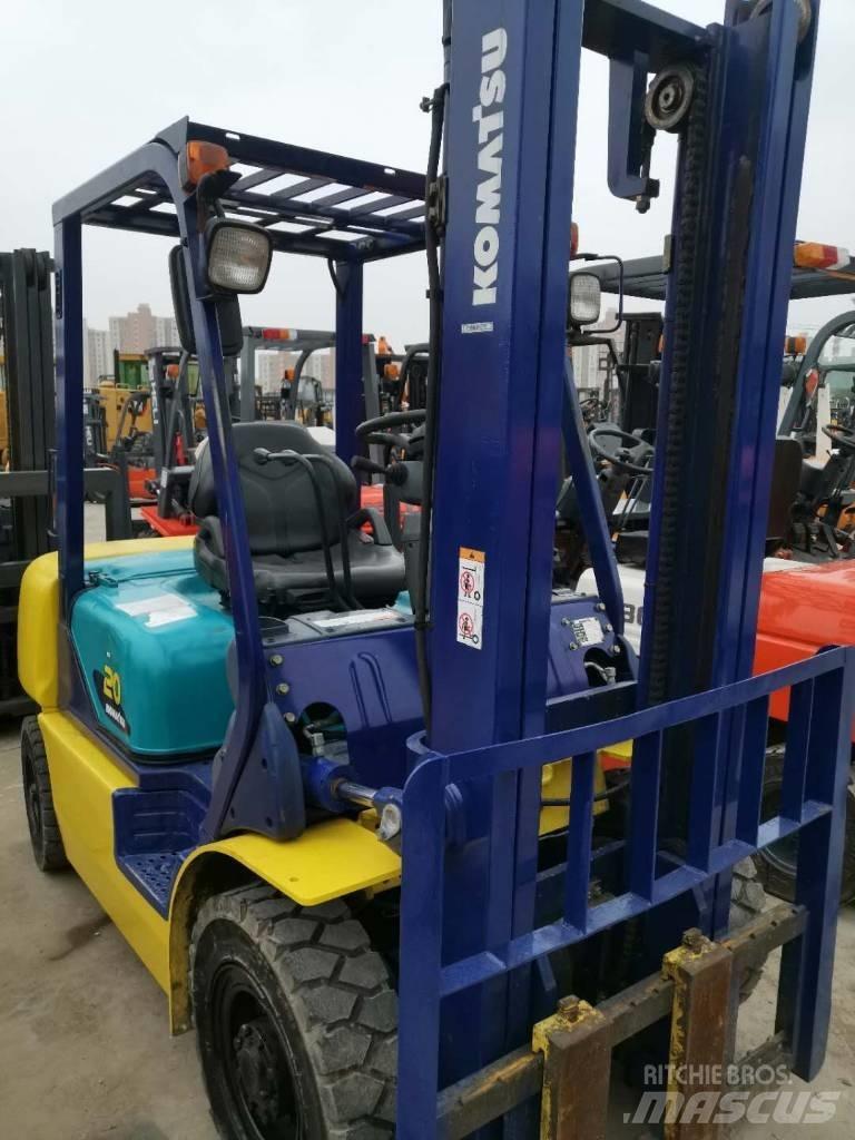 Komatsu 30 Телескопические погрузчики