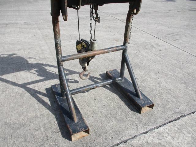 Manitou lier 3 Ton Компоненты строительной техники