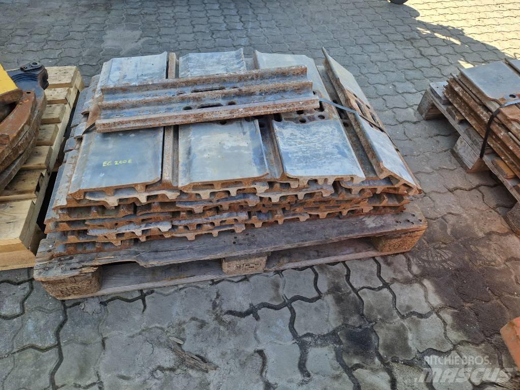 Volvo EC 200 Гусеницы и цепи