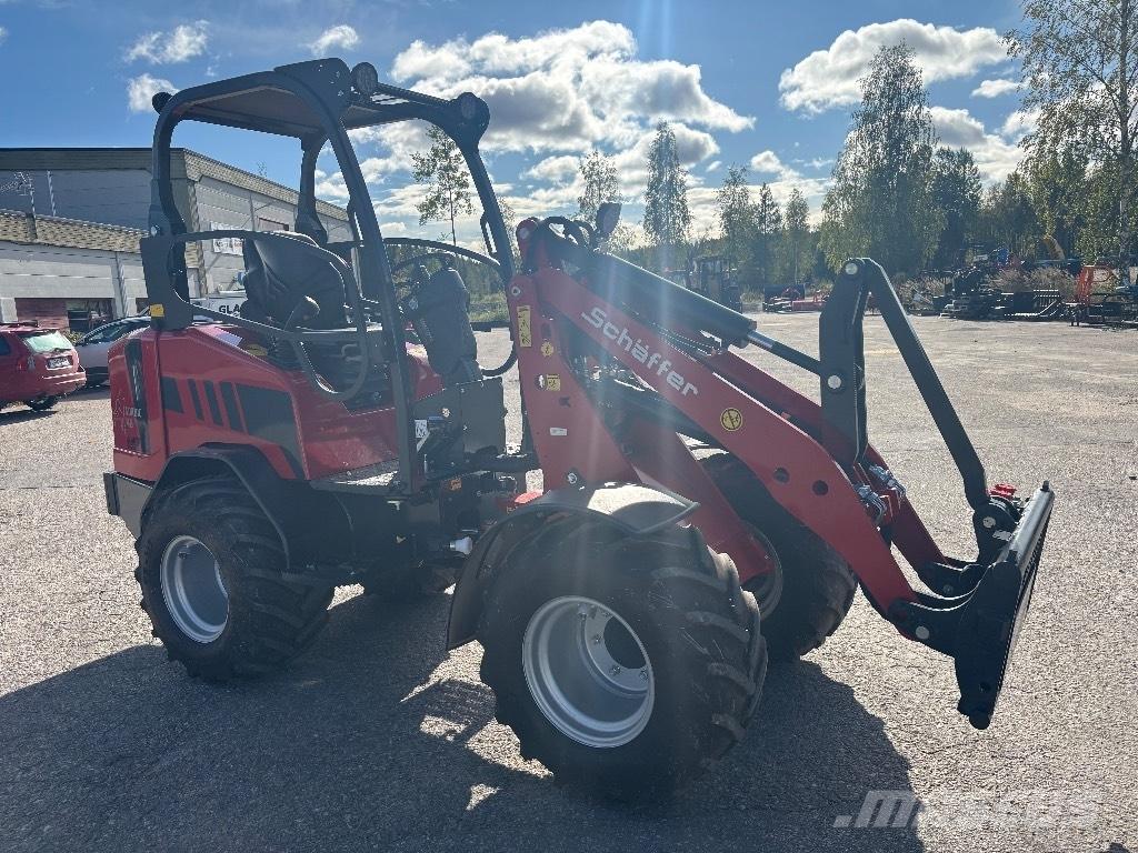 Schäffer Nordic 40 + Многофункциональные сельскохозяйственные погрузчики