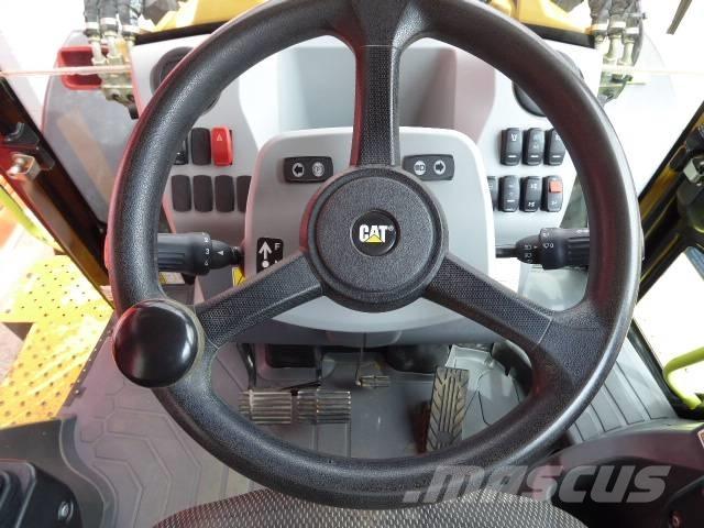 CAT 444 Экскаваторы-погрузчики