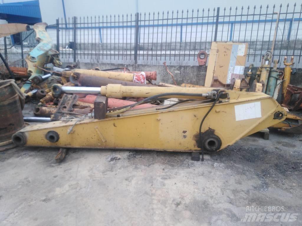 CAT M 318 Ходовая часть и подвеска