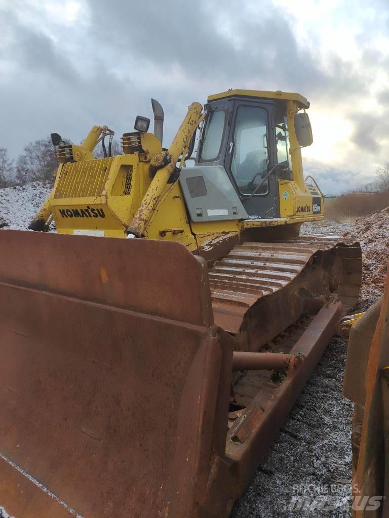 Komatsu D 65 PX-12 Гусеничные бульдозеры
