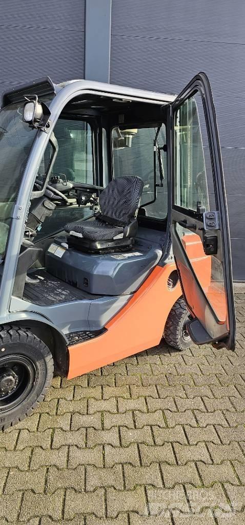 Toyota 02-8FDF25 Газовые погрузчики
