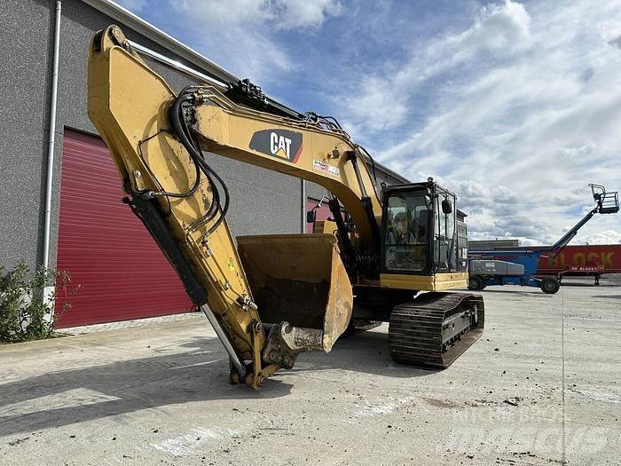CAT 335FL Гусеничные экскаваторы