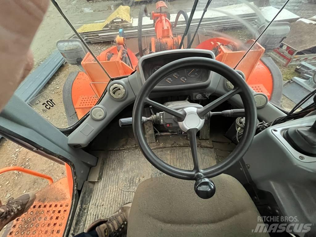 Doosan DL 400 Фронтальные погрузчики