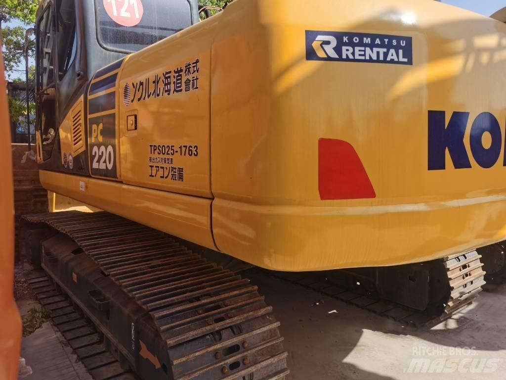 Komatsu PC 220-7 Гусеничные экскаваторы