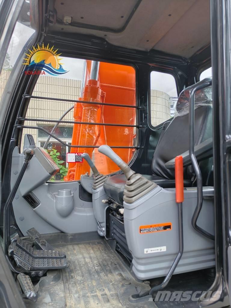 Hitachi ZX 120 Гусеничные экскаваторы