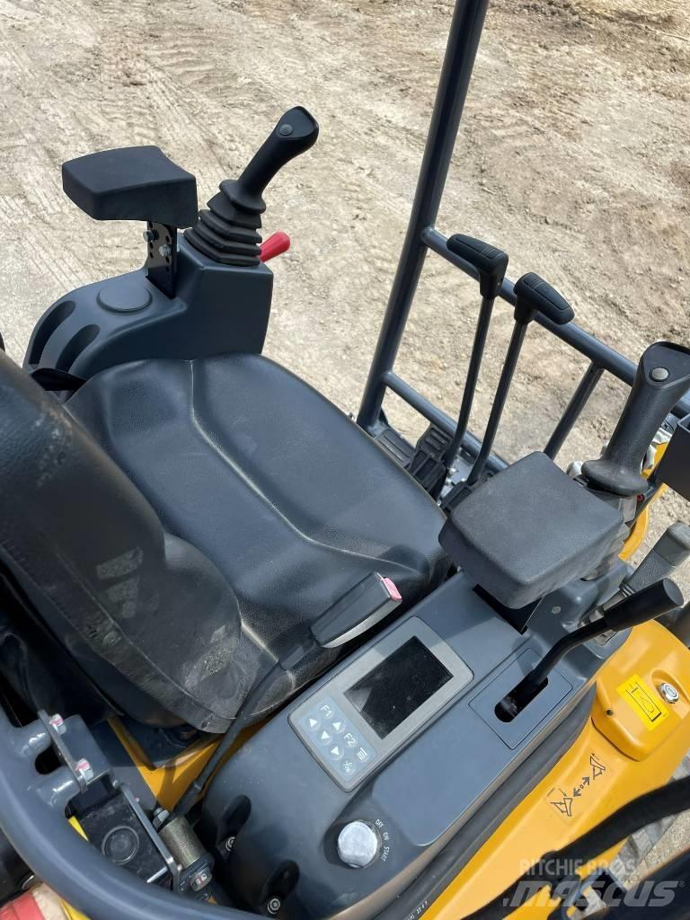 XCMG XE 18 U Мини-экскаваторы
