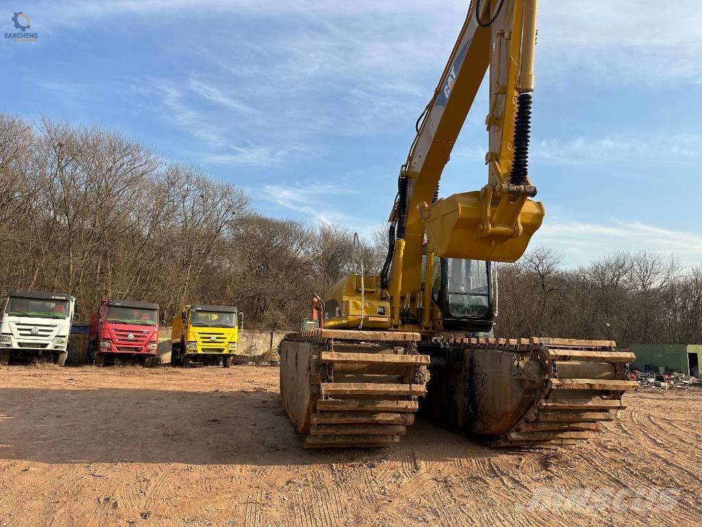 CAT 320 C L Экскаваторы-амфибии