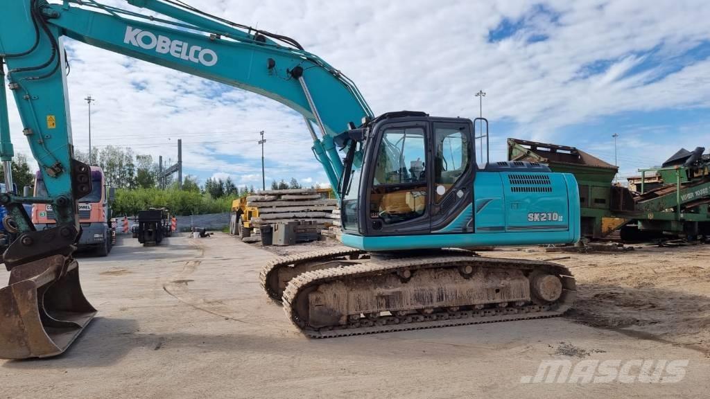 Kobelco SK 210 LC Гусеничные экскаваторы
