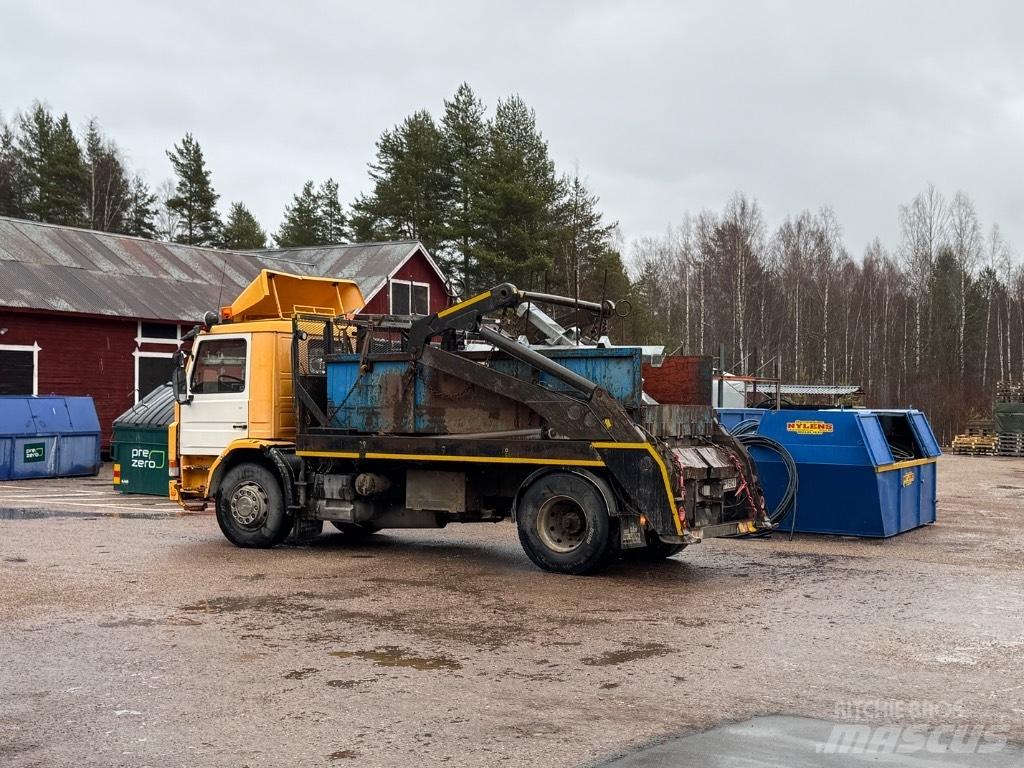 Scania P 82 H Скиповые погрузчики