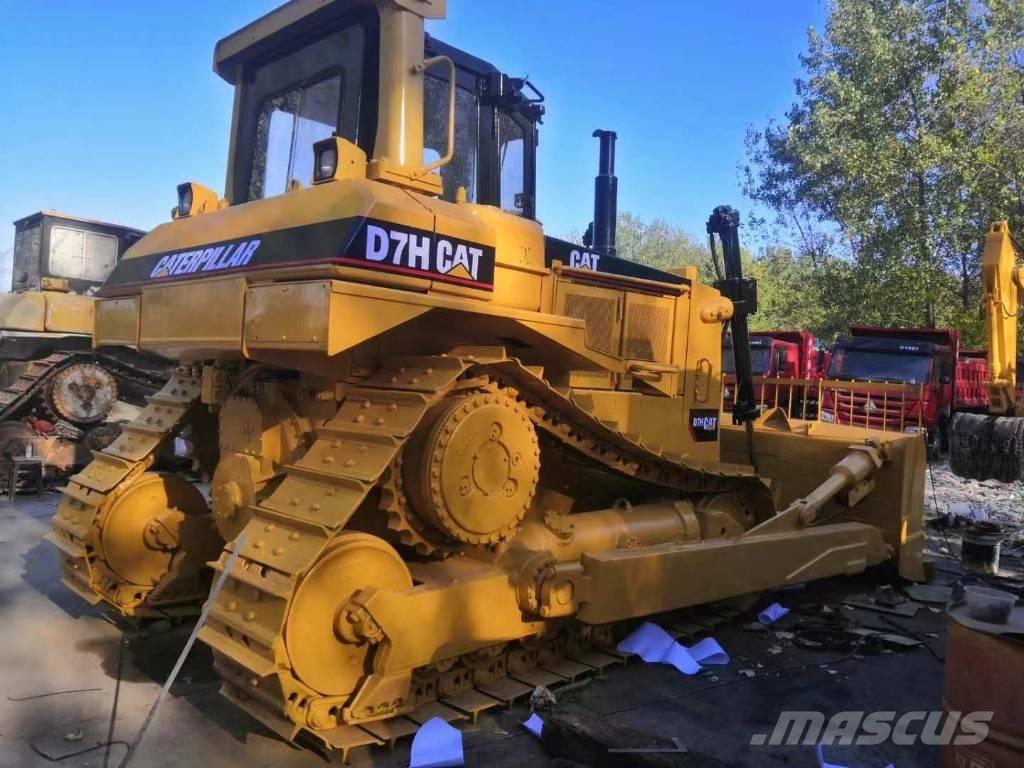 CAT D7H Гусеничные бульдозеры
