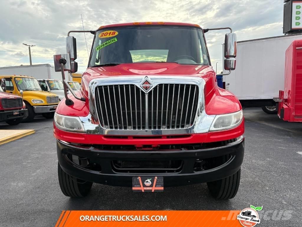 International 4300 Шасси с кабиной