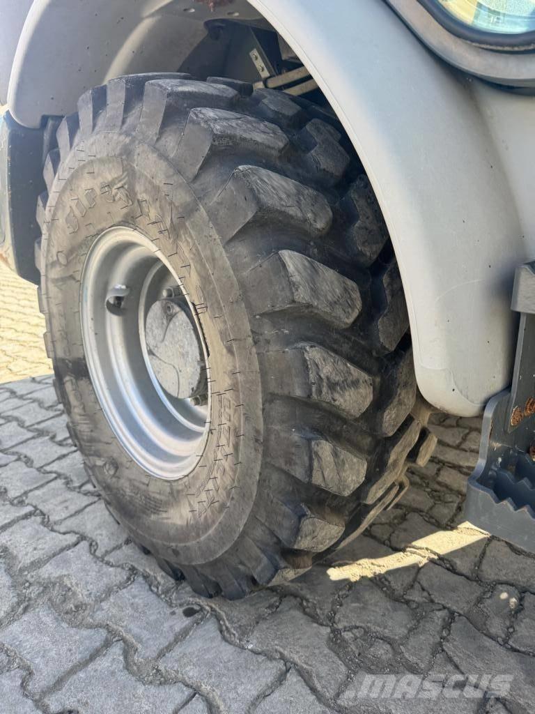 Kramer 8095 Фронтальные погрузчики