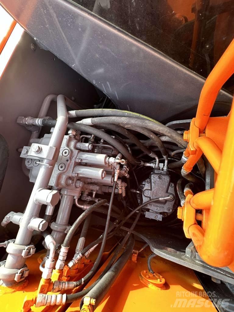 Hitachi ZX 70 Гусеничные экскаваторы