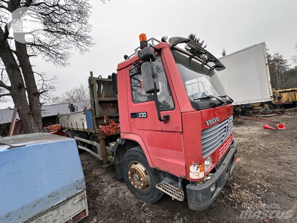 Volvo FL7 Автомобильные краны