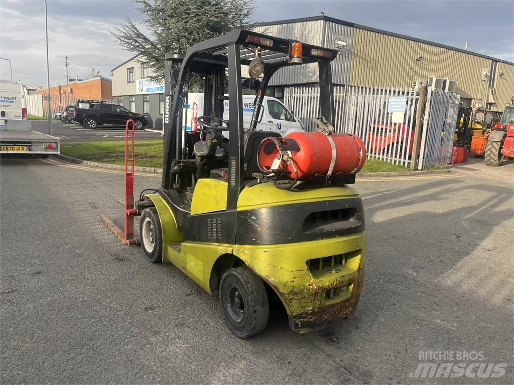 Clark C25G Газовые погрузчики