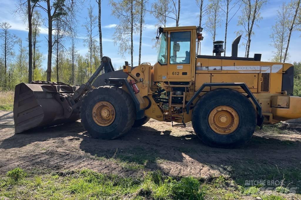 Volvo L 220 Фронтальные погрузчики