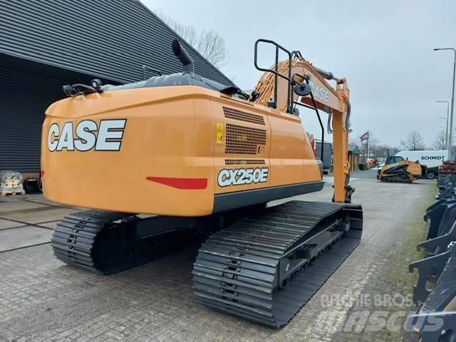 CASE CX250E Гусеничные экскаваторы