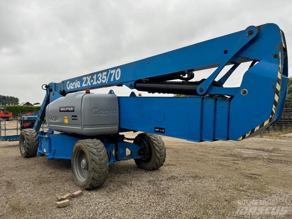 Genie ZX 135/70 Коленчатые подъемники