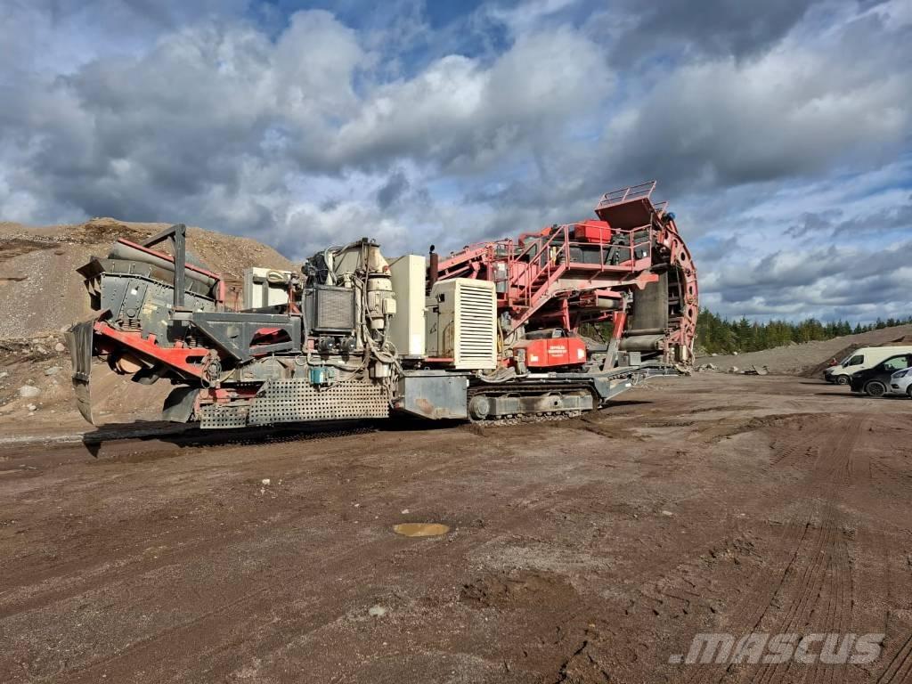 Sandvik UH550 E Мобильные дробилки