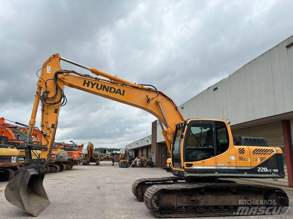 Hyundai 220LC-9A Гусеничные экскаваторы