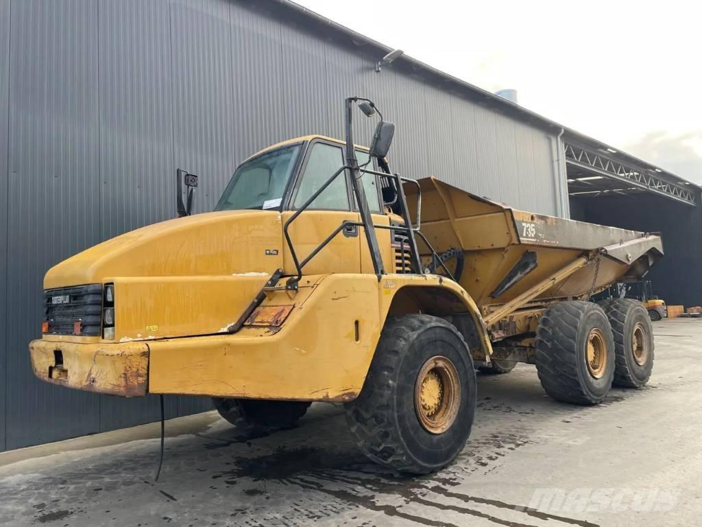 CAT 735 Шарнирно-сочленённые самосвалы