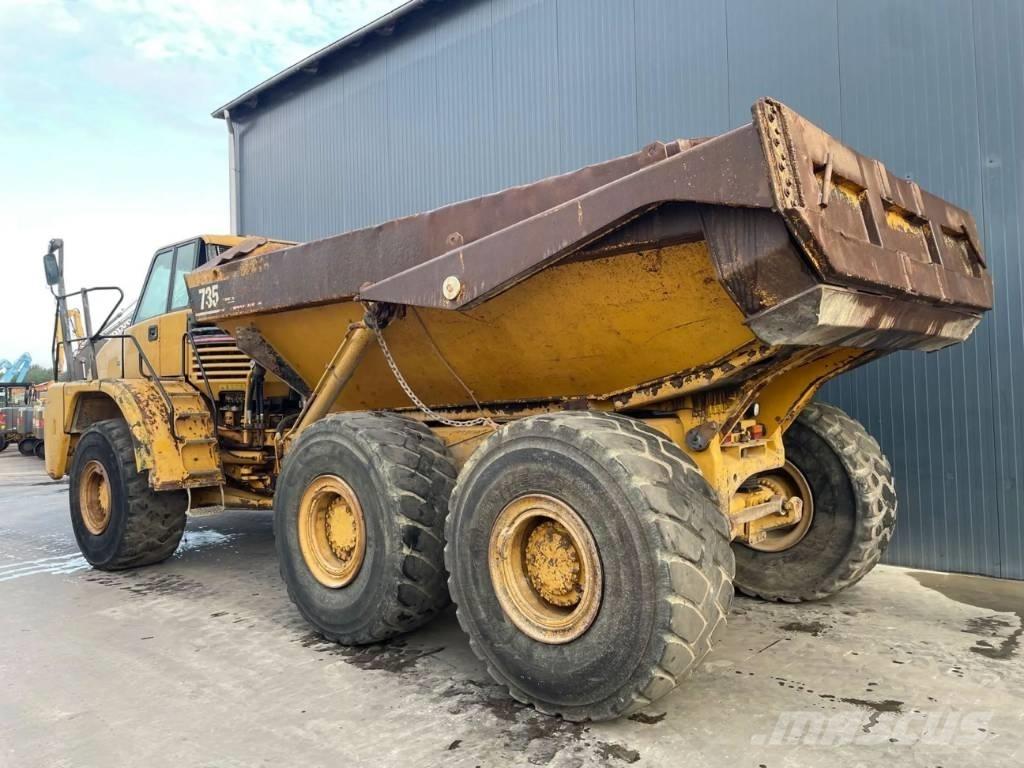 CAT 735 Шарнирно-сочленённые самосвалы