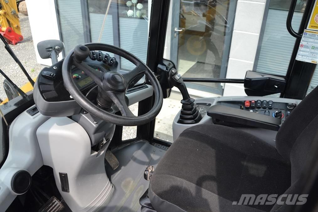 CAT 908 M Фронтальные погрузчики