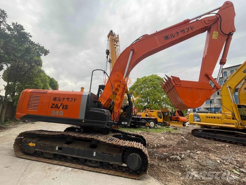 Hitachi ZX 240 Гусеничные экскаваторы