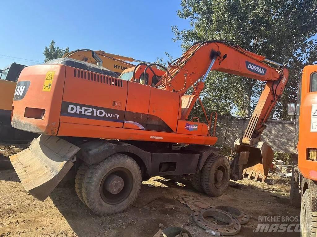 Doosan DH210W-7 Колёсные экскаваторы