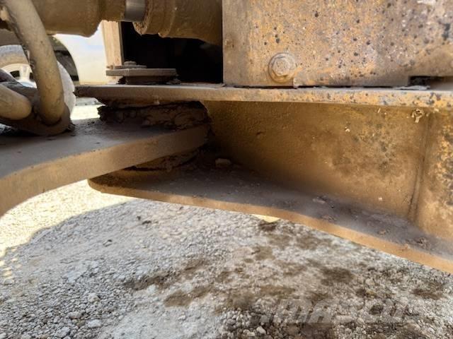 CAT 938 G II Фронтальные погрузчики