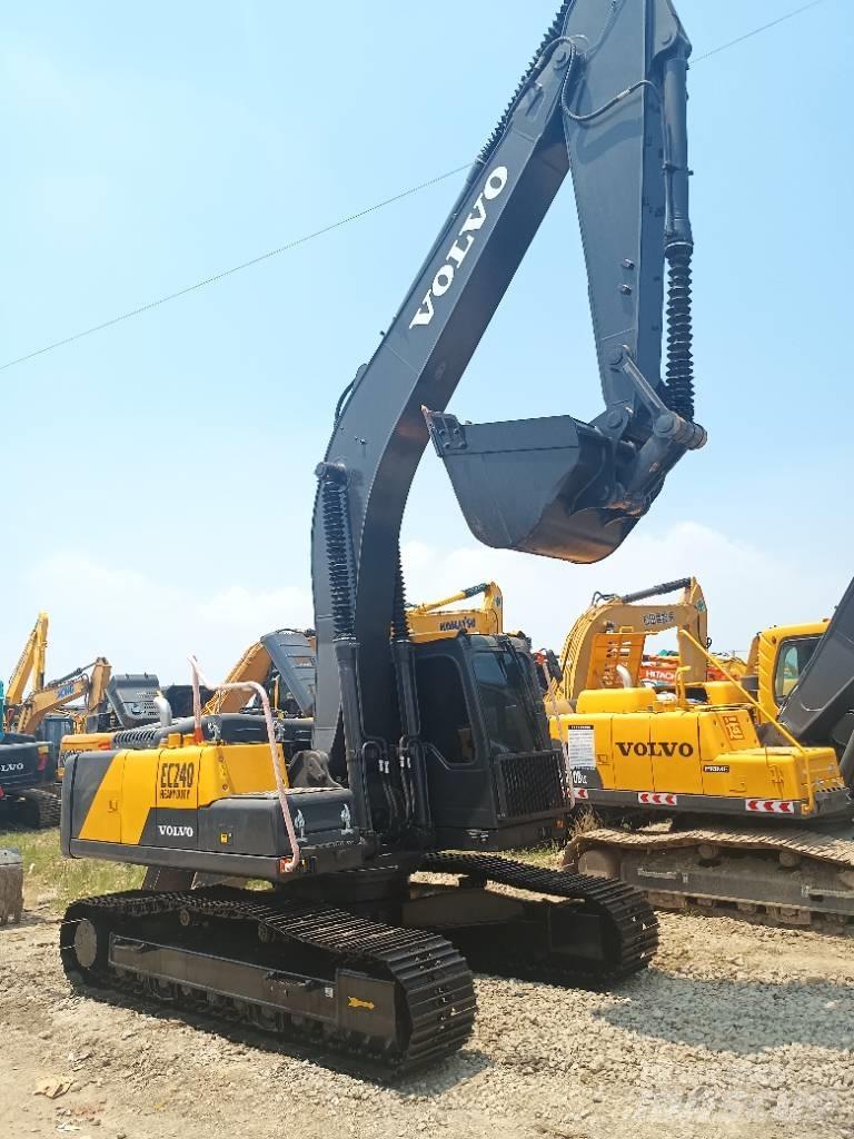 Volvo EC 240 Гусеничные экскаваторы