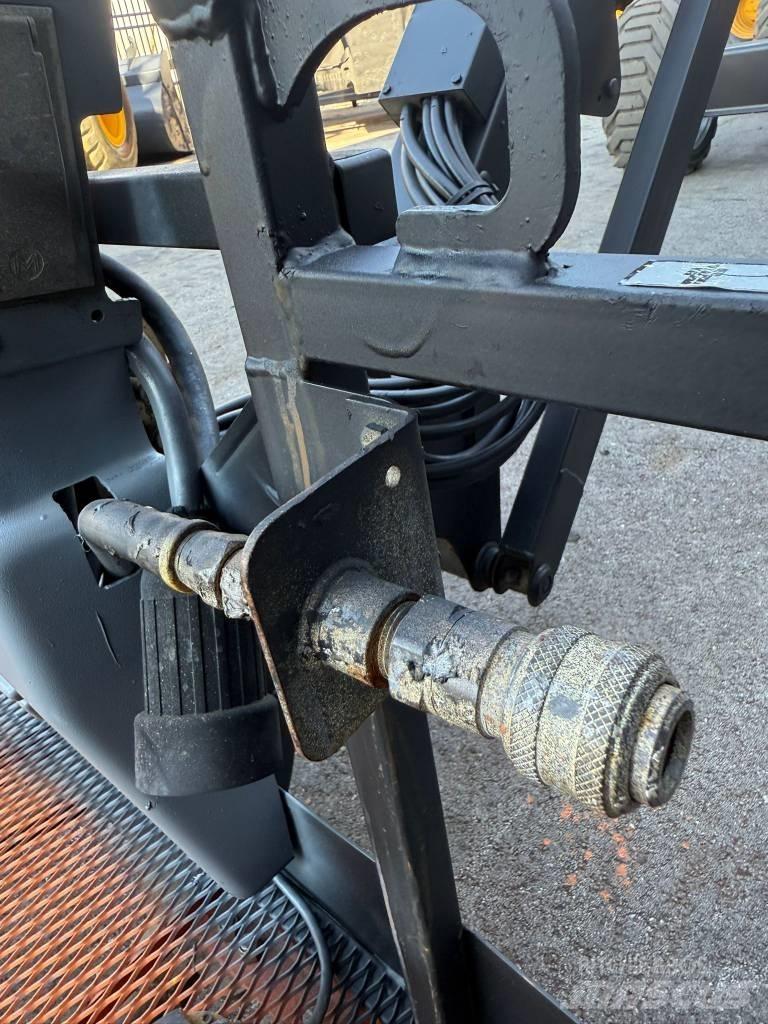 JLG 600 AJ Коленчатые подъемники