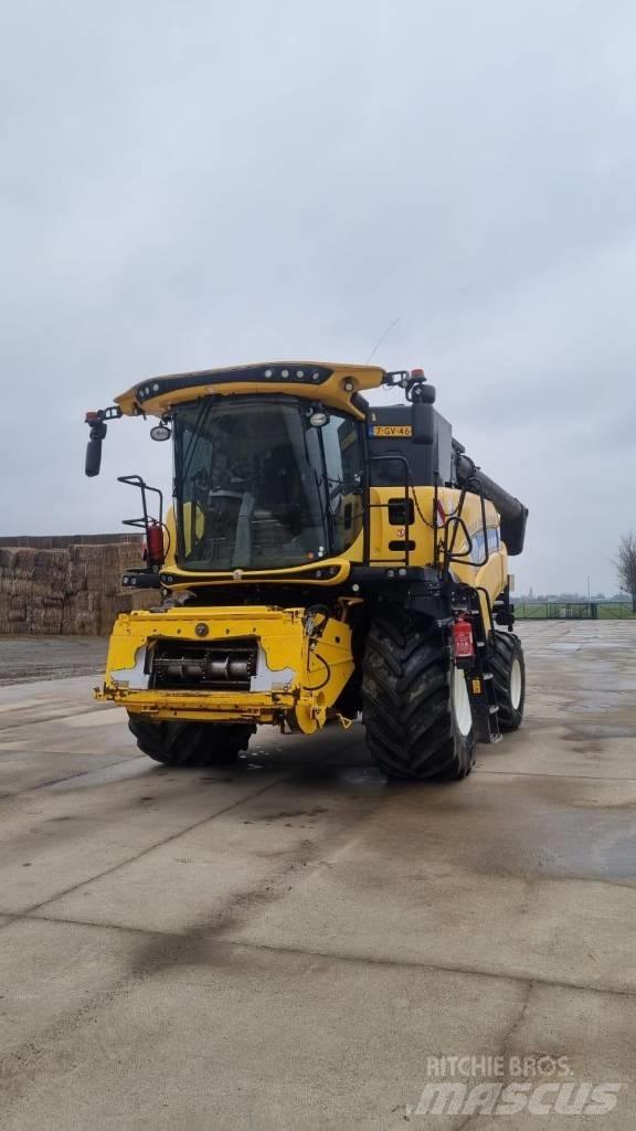 New Holland CR 8.80 Зерноуборочные комбайны