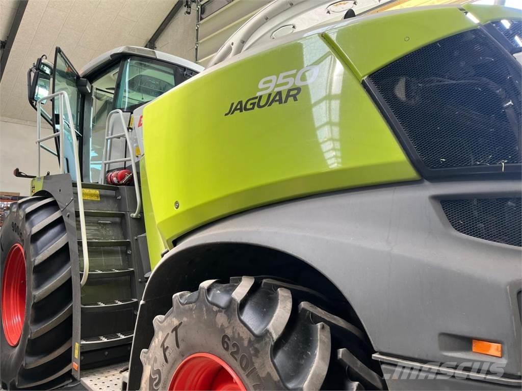 CLAAS Jaguar 950 Самоходные кормоуборочные комбайны