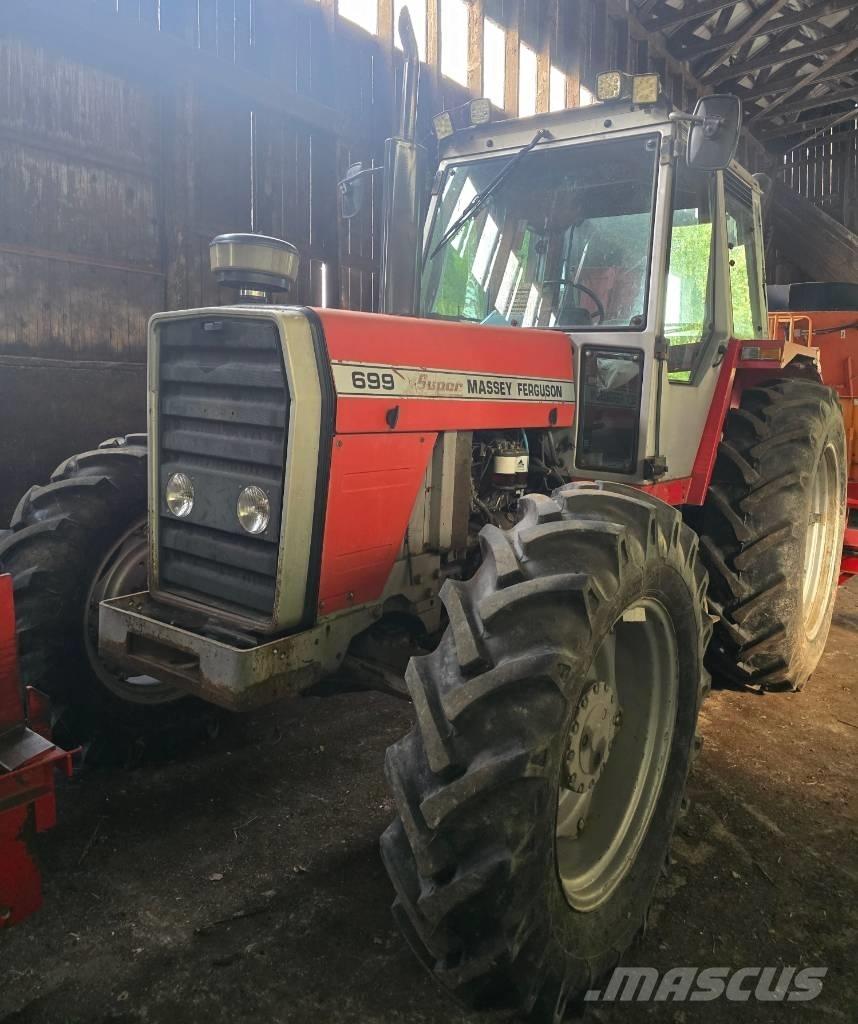 Massey Ferguson 699 Трактора