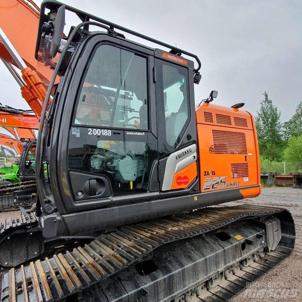 Hitachi ZX225USRLC-7 Гусеничные экскаваторы