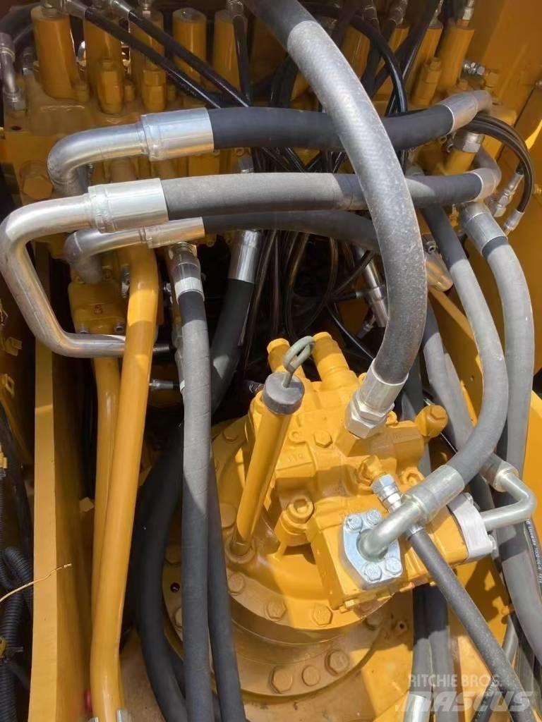 CAT 320D2 Гусеничные экскаваторы
