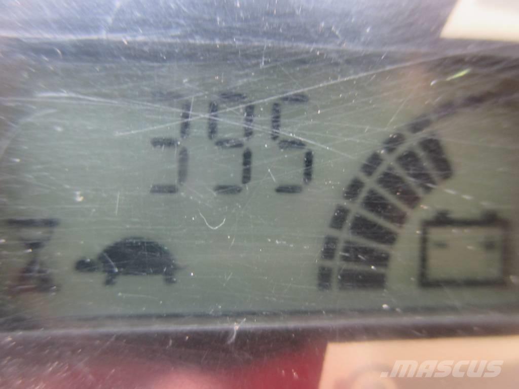 JLG Toucan 8 E Вертикальные мачтовые подъемники