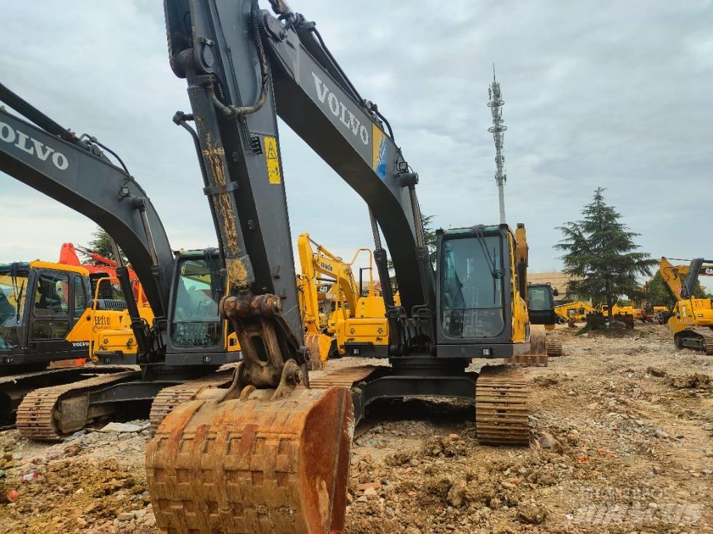 Volvo EC220D Гусеничные экскаваторы